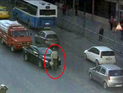 Ankara'da eli sopalı haraççı yol kesti