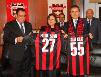 İSTANBUL OLIMPIYAT STADı - Bakanlardan Gaziantepspor Kulübüne Ziyaret