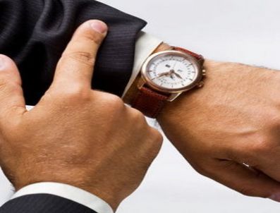 DIMITRIY MEDVEDEV - Bir tek onlar saatleri geri almadı