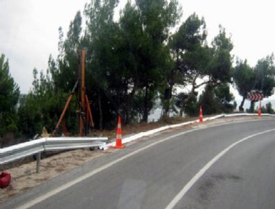 ÇAMBURNU - Çamburnu - Kilitbahir Güzergahına Bariyer Uygulaması