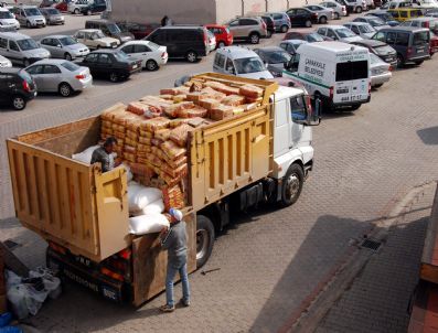 Çanakkale‘den Van`a Yardım Eli