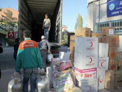 Çubuk’ta Toplanan Yardımlar Van’a Gönderildi