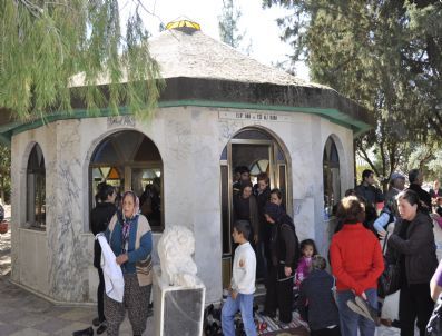 Elif Ana`yı Anma Törenlerinde Alevi-sünni Kardeşliği