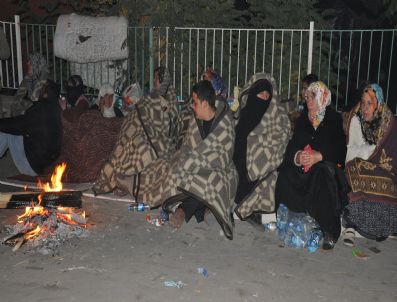 Erciş`te Hayat Devam Ediyor