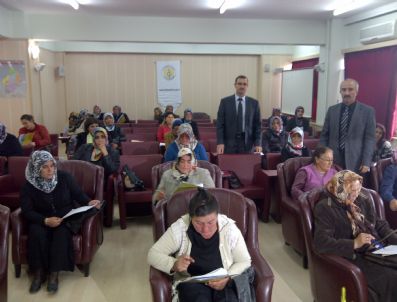 Kadın Çiftçiler Sera Almak İçin Ter Döktü