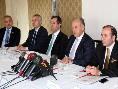 Kadir Topbaş: İstanbul`da Çadır Kent Problemi Yok (2)