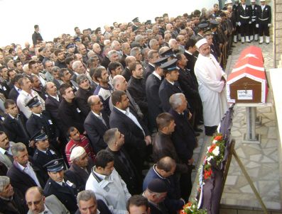 BARBOROS BARAN - Kazada Yaralanan Polis Memuru Kurtarılamadı