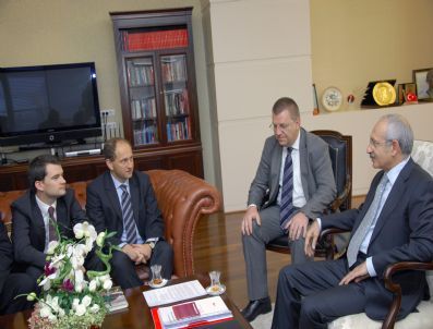 Kılıçdaroğlu, Almanya Hür Demokrat Parti Milletvekilleri İle Görüştü