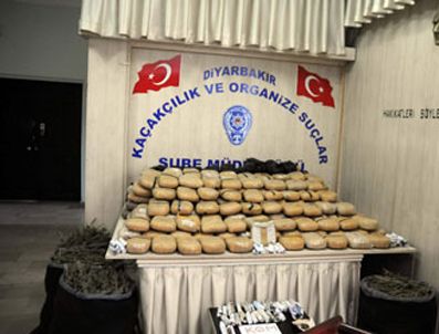 Lice'de 8 ton 150 kilogram esrar ele geçirildi