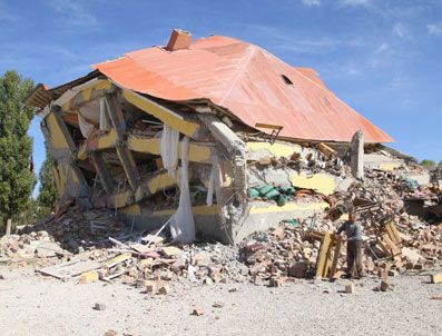 MEV'den Erciş'e öğretmen evi