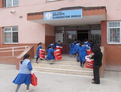 Öğrencilere Giysi Yardımı