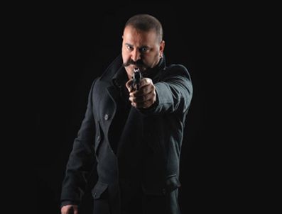 ARİF SAĞ - Şafak Sezer'in krallık yolu