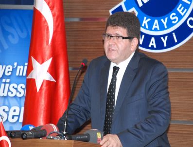 Sanayiciler İhracat Taahhüdünün Düşürülmesini İstiyor