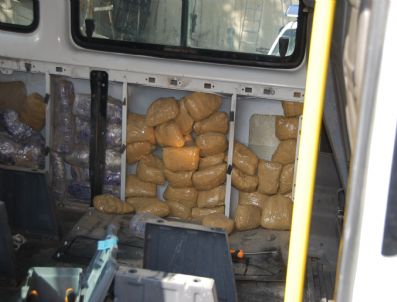 Uyuşturucu sevkiyatı narkotik köpeği `bena`ya takıldı