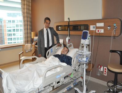 Yekta Kurtuluş Ameliyat Oldu