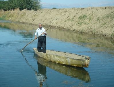 48 Yıldır Kulübede Yaşıyor