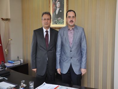 ALI PARTAL - Başkan Ayaz, Kaymakam Partal`ı Ziyaret Etti