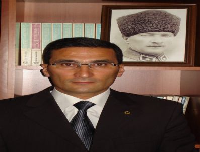 Eğitim-iş, Dünya Öğretmenler Günü`nü Kutladı