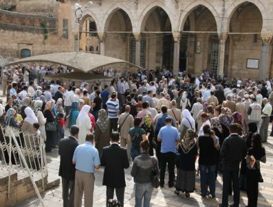 AHMET SALIH DAL - Hacı Adayları Törenle Uğurlandı