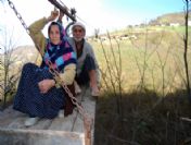 Köylülerin Yol Çilesi