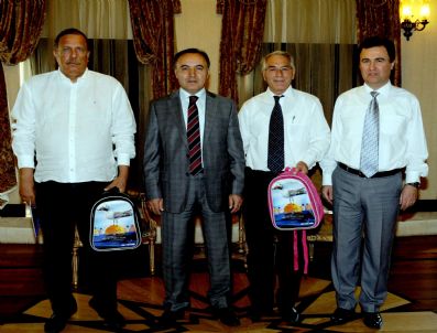 ARİF BULUT - Aksav`dan Vali Altıparmak`a Ziyaret