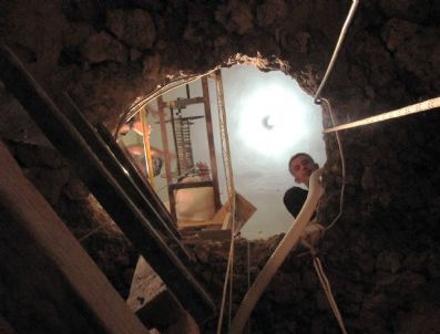 Antalya`da Komedi Filmlerini Aratmayan Tarihi Eser Operasyonu