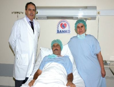 SANI KONUKOĞLU HASTANESI - Biri Babasının, Biri De Eşinin Böbreğiyle Hayata Tutundu