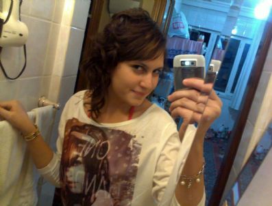 İlköğretim Öğrencisi Esra’dan 15 Gündür Haber Alınamıyor