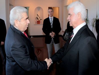 Liderler, Kalan 5 Görüşmede Kıbrıs Sorunundaki Tüm Başlıkları Tartışacak