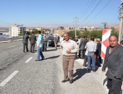 Mahalleliden Yol Çalışmasına Tepki