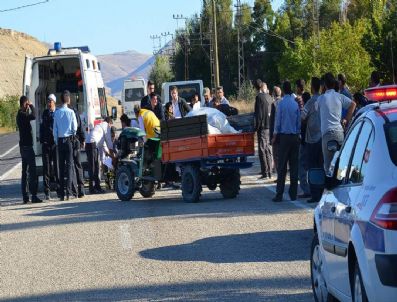 Malatya`da Çapa Motoru Devrildi: 2 Yaralı