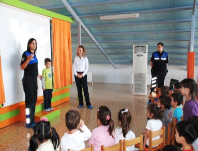 DÜNYA ÇOCUK GÜNÜ - Minik Öğrencilere Çocuk Hakları Anlatıldı