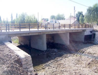 KAYABELEN - Şuhut’a 70 Günde 2 Köprü Yapıldı
