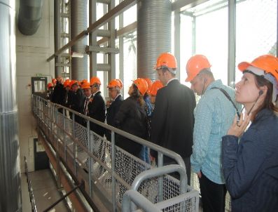 BILGIHAN BAYAR - Belediyeler Birliği Üyeleri Katı Atık Teknolojisini İsveç`te Yerinde İnceledi