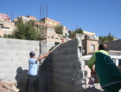 Kat Fazlası Evin Yıkımı Yapıldı