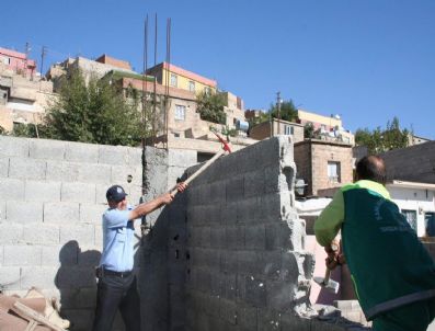 Kat Fazlası Evin Yıkımı Yapıldı