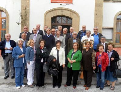 Mezun Oldukları Okulda 50 Yıl Sonra Yeniden Buluştular