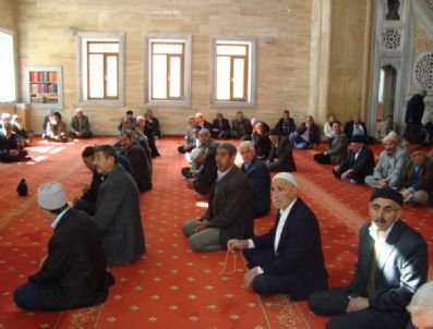 DIYARBAKıR ULU CAMII - Tatvan`da Kuran Ziyafeti