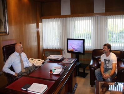 Trabzonspor Kalecilerinden Vali Kızılcık’a Ziyaret