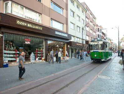 Tramvay Geldi, Caddedeki Ticaret Sektör Değiştirdi