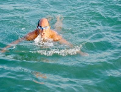 KıZ KULESI - Yüzme Şampiyonu Dede, 5 Dakikada Yüzme Öğretecek