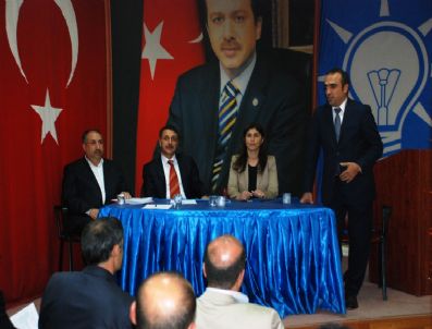 CUMA İÇTEN - Ak Partili Milletvekilleri Teşkilat Başkanlarıyla Bir Araya Geldi