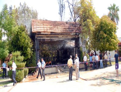 Antalya`da 5 Yıldızlı Otelde Yangın