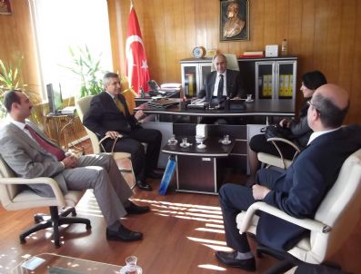 FEVZI BUDAK - Bağcılar Belediye Başkanlığı`ndan Kars`a 20 Bin Kitap