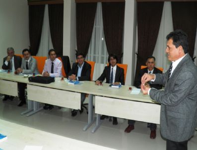 RAMAZAN FANI - Erciş`te Yöneticilere Hızlı Okuma Semineri