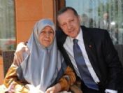 Erdoğan annesiyle ilgili şu pankartı istemişti