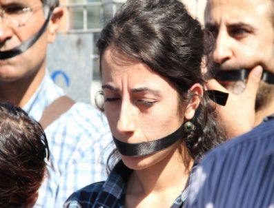 DICLE HABER AJANSı - Gazeteciler Meslektaşları İçin Toplandı