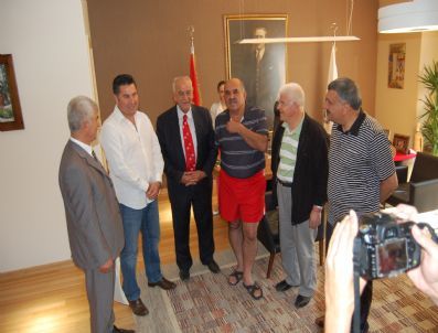 Malatyalılardan Başkan Kocadon’a Ziyaret