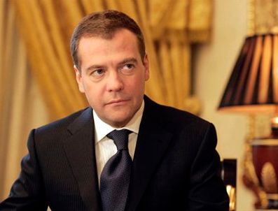 Medvedev'den Esad'a çağrı