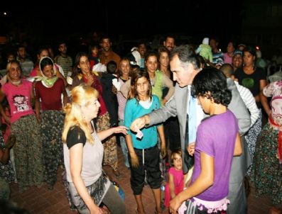 Toplu Sünnet Düğününde Danslarıyla Büyüledi